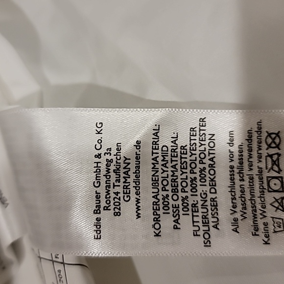 Gorgeous Ivory Black & Gray Quilted Vest - Picture 9 of 12